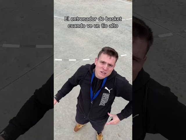 Vídeo relacionado con Soy Un Entrenador De Baloncesto Hablamos Muy Alto Coach Camiseta