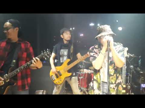 HEART BREAKERS - SMELLS LIKE TEEN SPIRIT 2