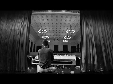 Kris Gran - Никога на Коледа / Nikoga na Koleda (Official Music Video) 2020