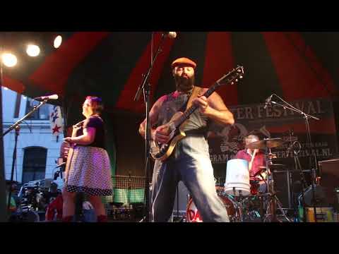 Reverend Peyton's Big Damn Band  - We deserve a happy ending