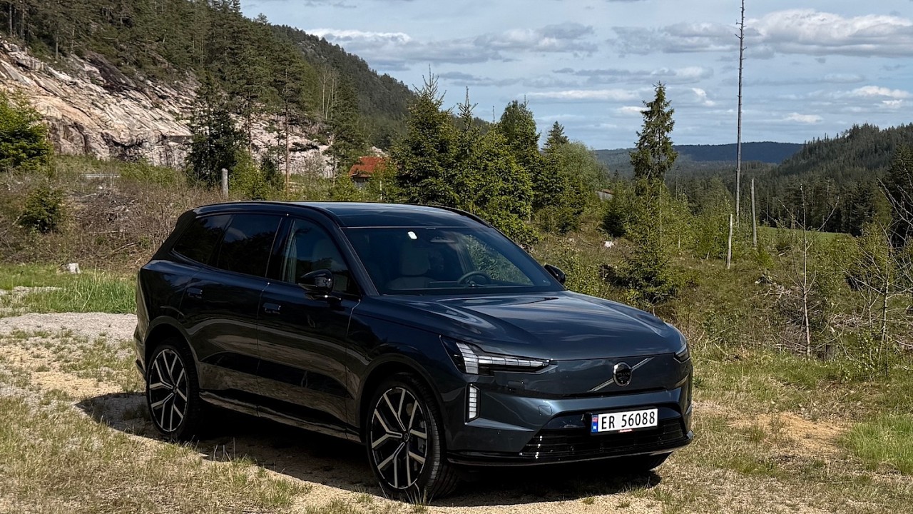 Volvo EX90 er oppgradert med 800V batteriteknologi - en kort liten test