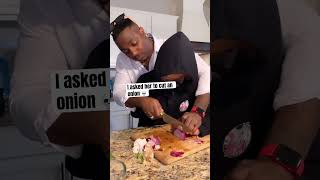 How teens cut onions 😳