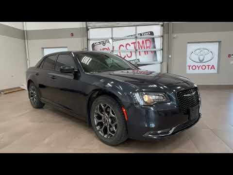 2016 Chrysler 300 S Review