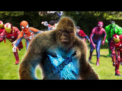 Gorilla VS 100 Superheroes!