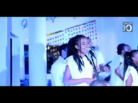 "𝐇𝐎 𝐀𝐕𝐘 𝐉𝐄𝐒𝐎𝐒𝐘" - Elatry ny maraina