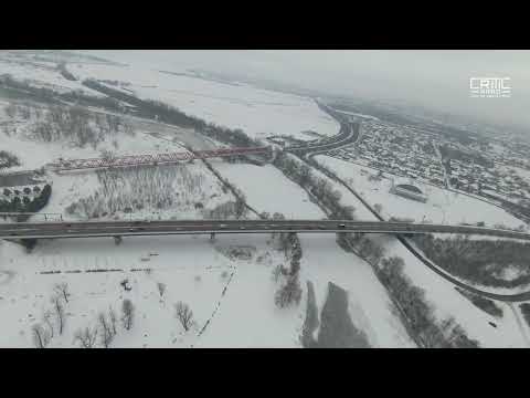 Spectacolul iernii la Arad | Mureșul, în „cea mai deprimantă zi a anului”, tăcând a frumusețe sub ghețuri
