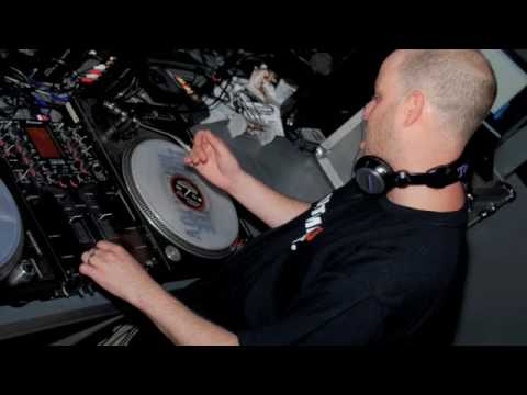 Maxwell D - Blackberry Hype / Lil Silva - Different (Matt Kirk's Newport Hype Special)