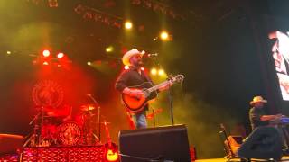 Ray Scott "Drinkin Beer" CMA Fest 2015