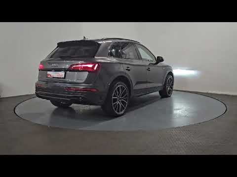 Audi Q5 40TDI Quattro 204 S-line ST *Black Edition - Image 2