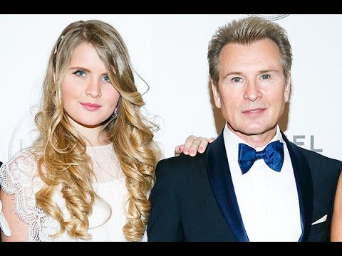 Малинин с дочерью записали клип к ЧМ «Москва-2018»