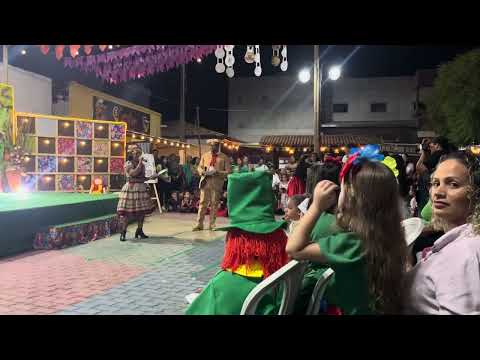 Apresentação do folclore brasileiro da gerência de cultura na nossa cidade Iuiu Bahia ..￼￼￼￼￼