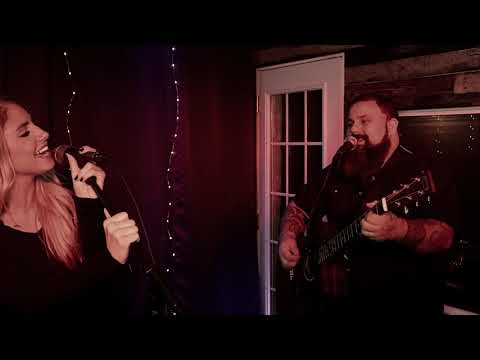 Michaela Cahill - Cover What's up by 4 Non-Blondes