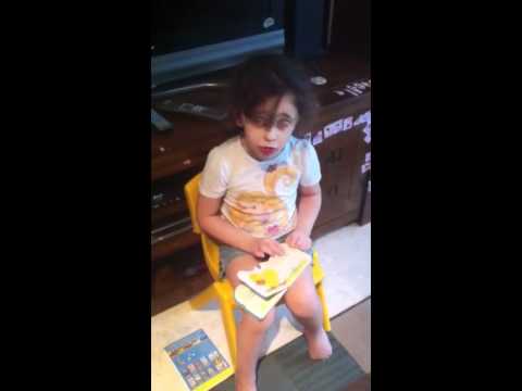 Yasmina reading French