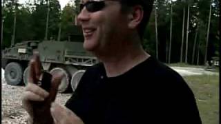 Steve Wariner visits troops