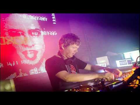 John Digweed - Tranlations 558 (Guest Chris Fortier) May 2015