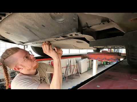 MERCEDES with RENAULT Engine! Citan oilchange 1.5dCi 108CDI W415