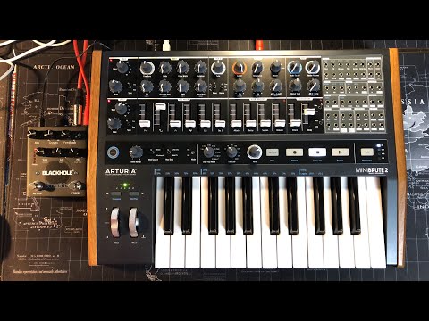 Arturia MINIBRUTE 2 & Eventide Blackhole Pedal - A Few Easy Programming Ideas
