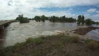 preview picture of video 'Flood, St  Vrain River, 13Sep2013, Firestone, CO'