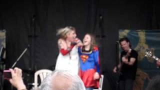 Supergirl - Suzie McNeil