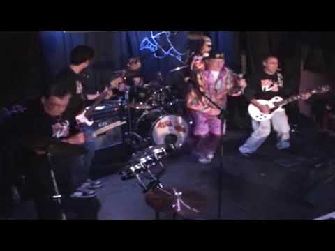 Atila y los Unos - Zuretzat, Gurekin... Javi DVD - Al ataque