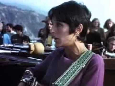 Videoclip de A Song For David — Joan Baez