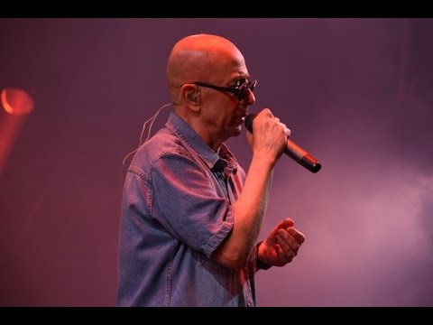 Chau Mohicano (Indio Solari en Olavarría, 11-03-2017) Versión: filmado por el público