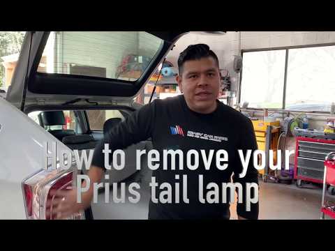 How to remove/replace Prius tail lamp/light