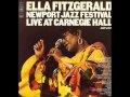 Ella Fitzgerald - Nice Work if you can get it (Live) 1973