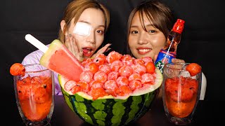  - 【ASMR】女子2人で巨大スイカを食べる🍉🍉【Eating Sounds】Watermelon🍉🍉