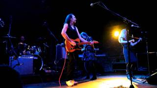 Pavlov&#39;s Dog - Standing Here With You Live in Lisboa