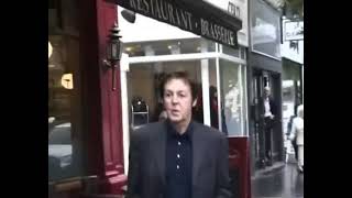 Paul McCartney Gets Angry With Paparazzi in London