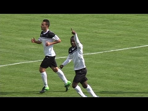 futbal: Topoľčany - Púchov 2. minúta 15.5.2016