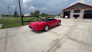 2005 Ford Thunderbird Pulling In