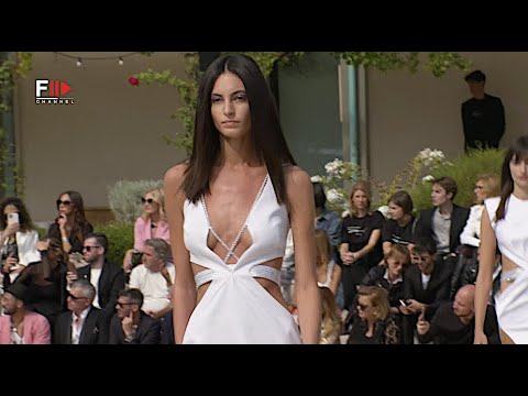 GENNY Spring 2023 Milan - Fashion Channel