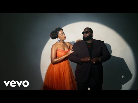 Marlene Amaro - A Cor Do Batom (Official Music Video)