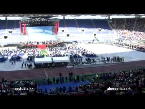 SUSRET ZAJEDNICA OBNOVE U DUHU SVETOME SA PAPOM FRANJOM, RIM - 2014.