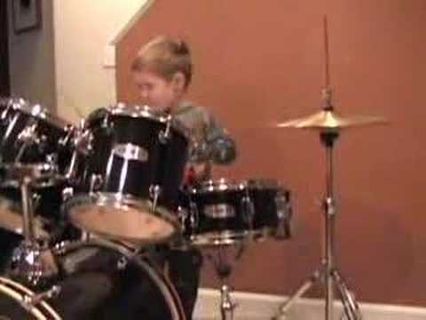 amazing 3 year old drummer!