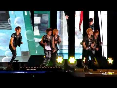 110813 仁川韩流演唱会：SHINee - intro + Hello