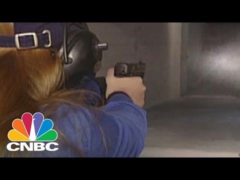 Doctors Calling Gun Violence A 'Very Public Health Crisis': Bottom Line | CNBC