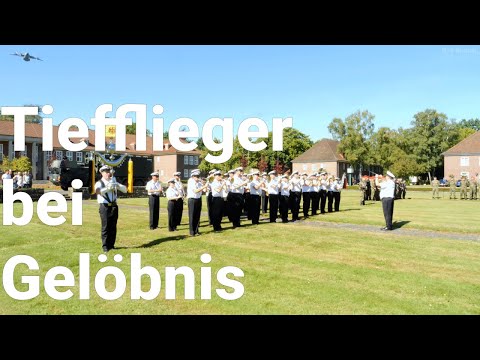 Bundeswehr Flugzeug rast im Tiefflug über Kaserne in Delmenhorst: Überraschung bei einem Gelöbnis