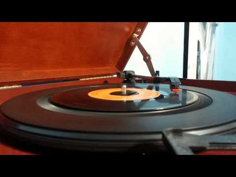 Steve Lawrence- "Go Away, Little Girl" (45 RPM)