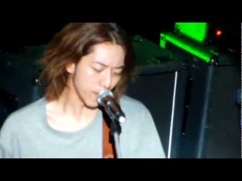 [HD Fancam] 22/09/12 CNBLUE Live in London - Just Please