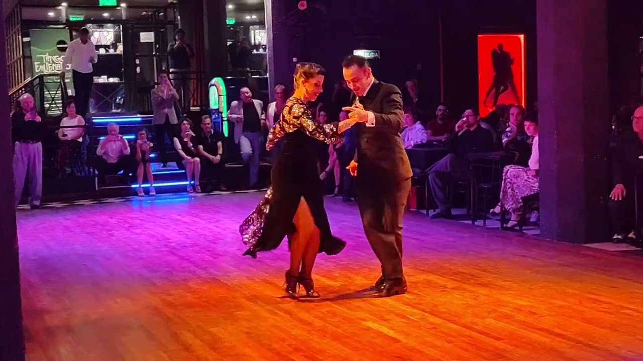 La Espuela - Bárbara Ferreyra y Agustín Agnes - Los Herederos del Compás - Parakultural - Marabú