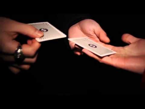 FaceShifter Blue (DVD and Gimmick) by Skulkor