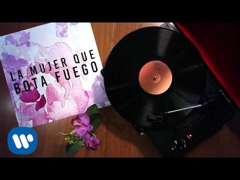 Video thumbnail for La Mujer Que Bota Fuego