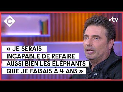 Les sculptures XXL de Richard Orlinski - C à vous - 16/02/2022