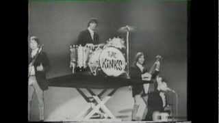 The KinKs "Tired Of Waiting For You" (Live Video 1965)