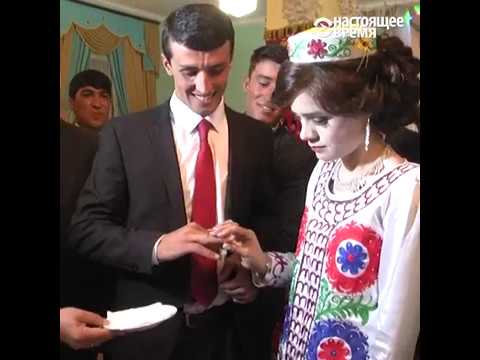 Учителя "наградили" женой в Таджикистане