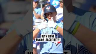 Sean Keys secures his first Major League Hit in his MLB debut ???? #MLB #Toronto #BlueJays