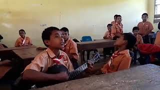 Download lagu Viral! anak SD nyanyi lagu batak suara tinggi. mp3